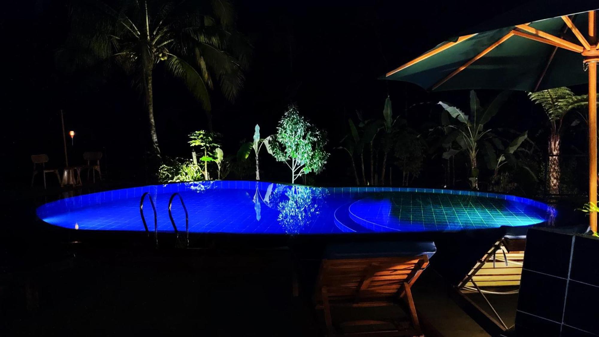 Sekumpul Bali Hidden Space Singaraja  Luaran gambar