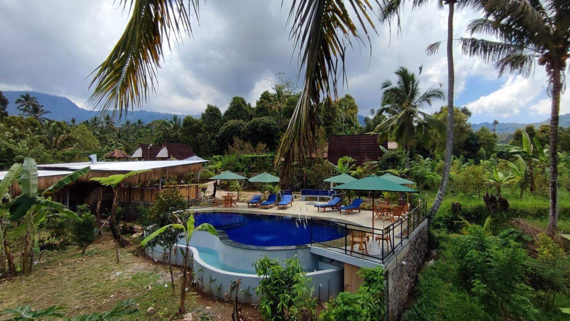 Sekumpul Bali Hidden Space Singaraja  Luaran gambar