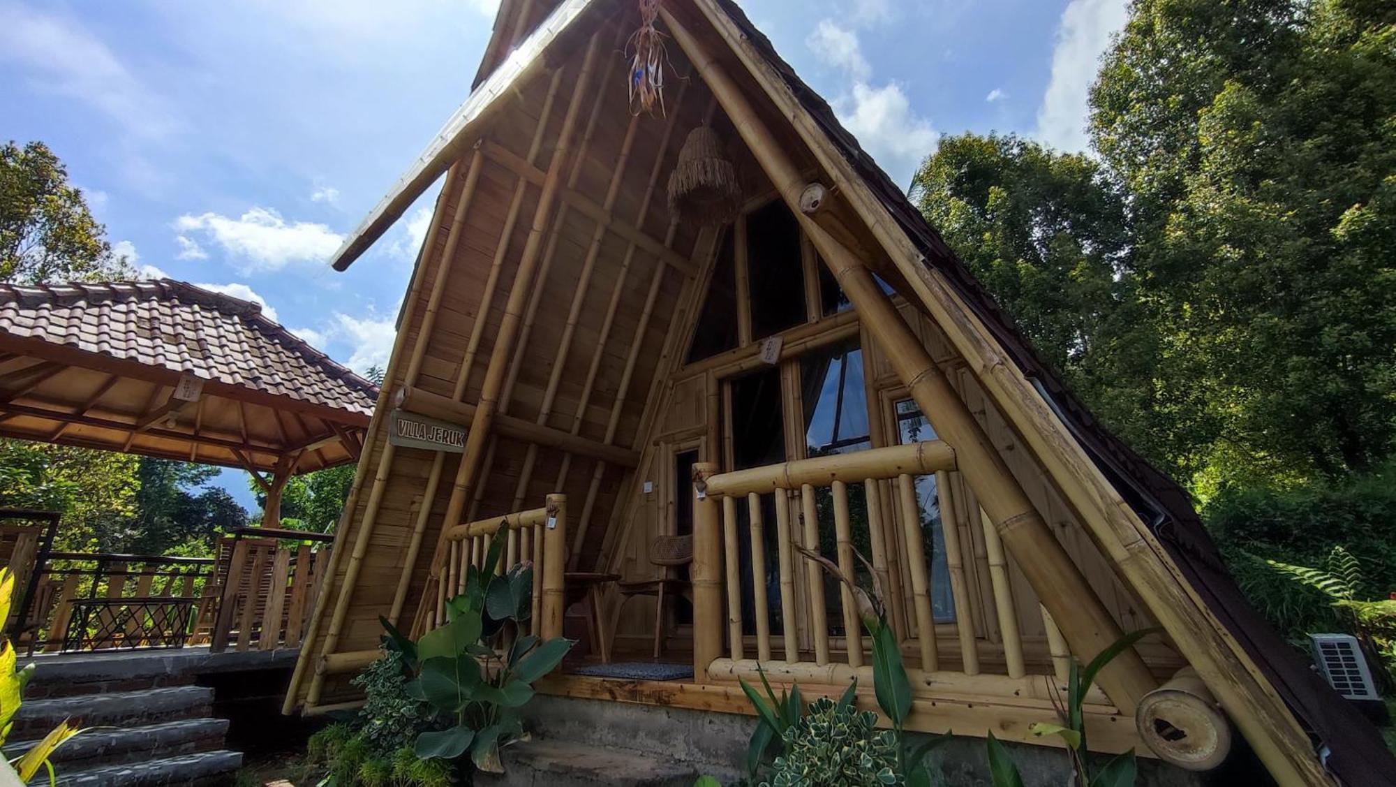 Sekumpul Bali Hidden Space Singaraja  Luaran gambar