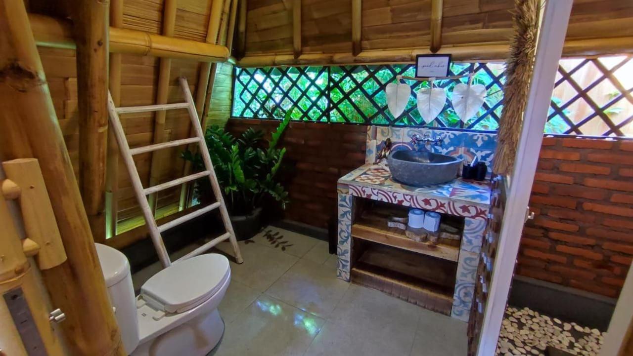 Sekumpul Bali Hidden Space Singaraja  Luaran gambar